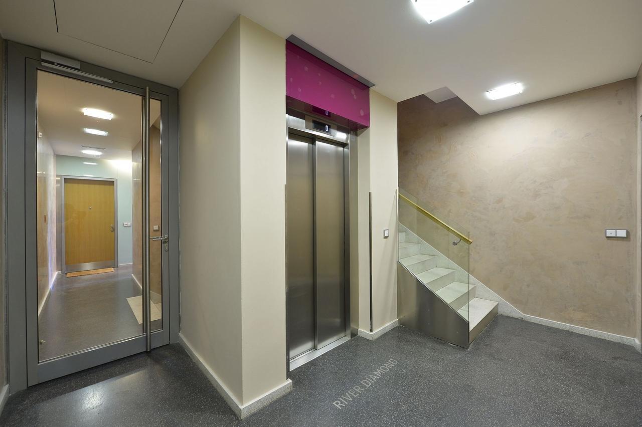 Luxury Apartment River Diamond Residence Prague Exterior photo